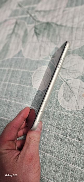 Iphone 11 в отличном состоянии