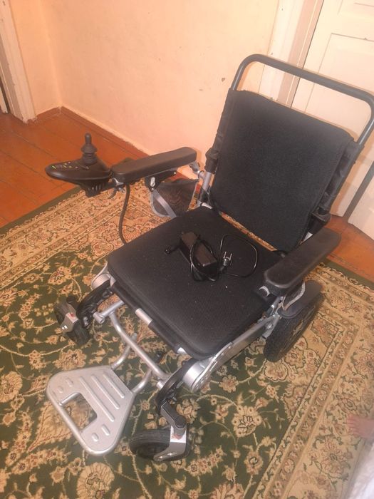 Инвалидная коляска