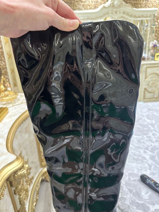 Сапоги лакированные выше колен новые