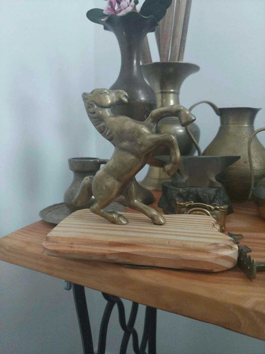 Sculptura ecvestra cal cabrat alama turnata si lemn - piesa de coelctie