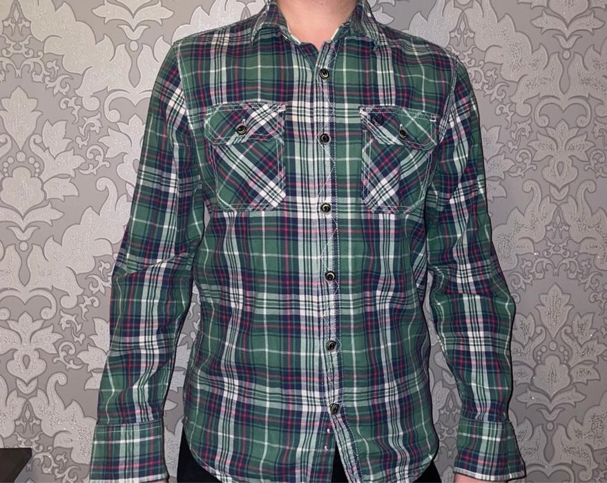 Продам рубашку и свитер