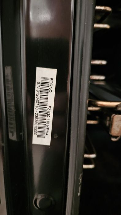 Фурна за вграждане Ariston Hotpoint