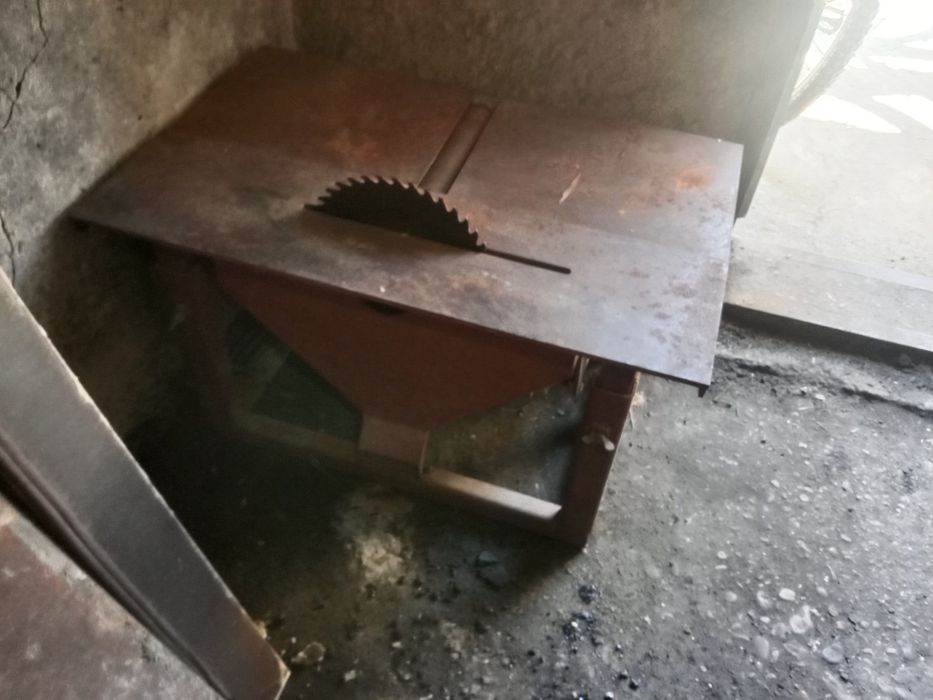 Циркулярка с фуганком