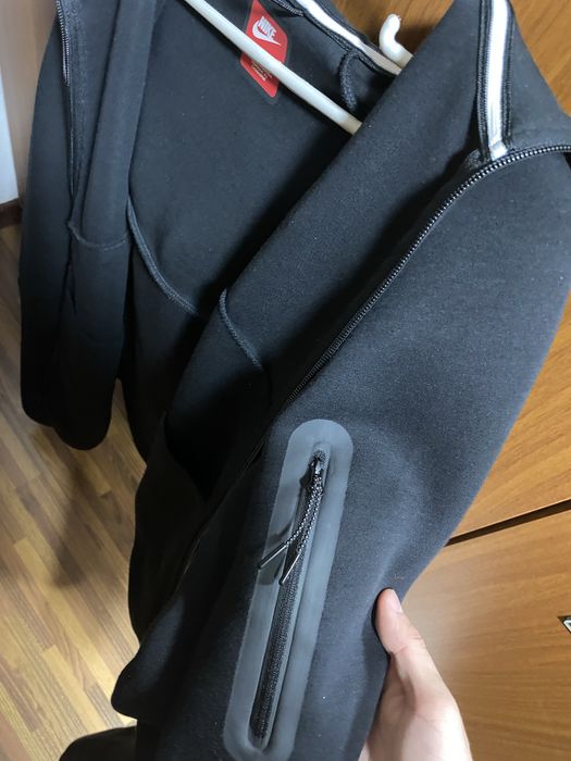 Hanorac Nike Tech Fleece