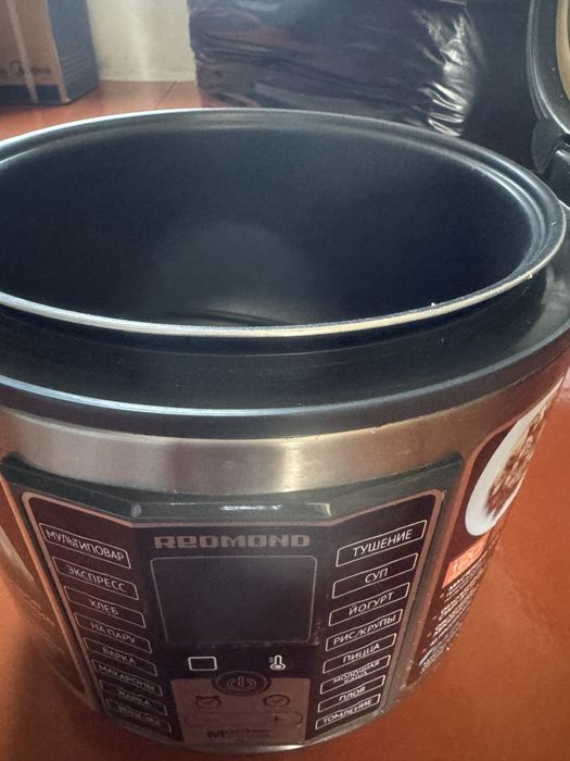 Мультиварка на 4 л