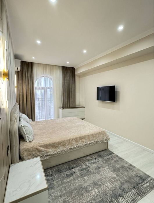 Квартира Ж/К Орзу 3/6/6 80 кв.м