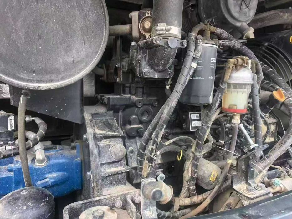 出售一台2022年的现代60轮挖