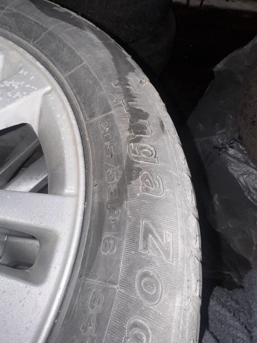 Продам диски с резиной  lada vesta R16