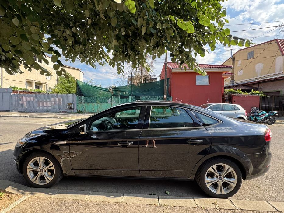 FORD Mondeo 2014 — imagine 2