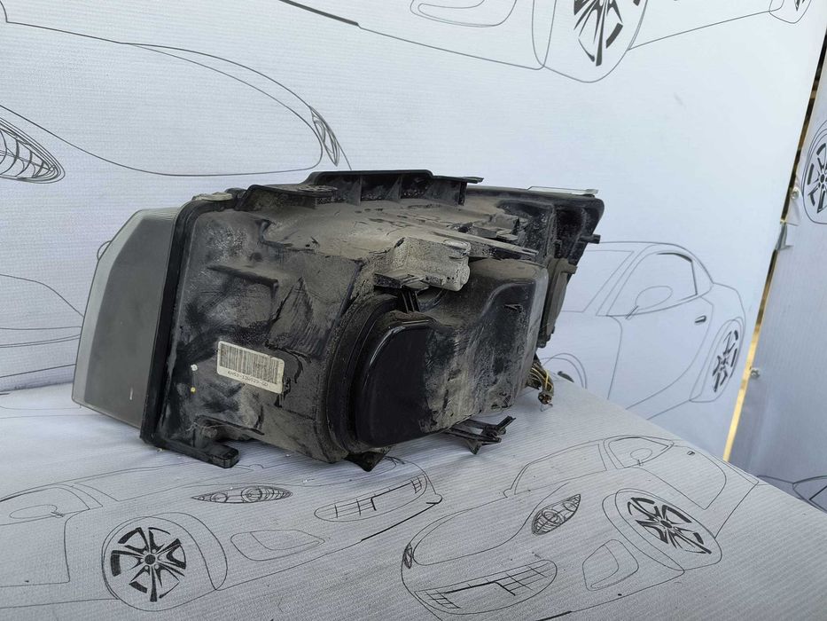 Far Dreapta Uk Xenon Bi-Xenon Land Rover Freelander 2 2008 / 2007-2010 Cod OEM LR057298 (1E1)