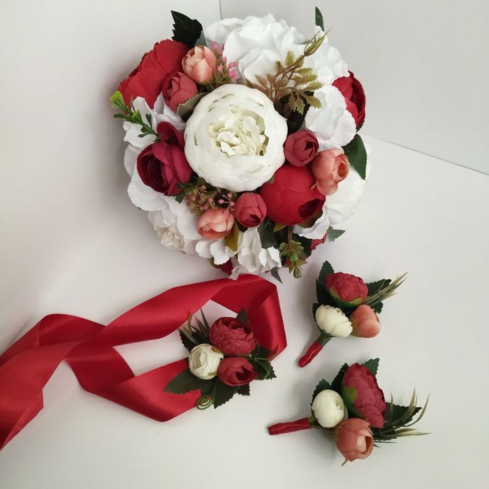 Наборы букет и бутоньерки