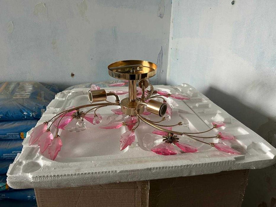 продажа унитаза, ванны, люстр