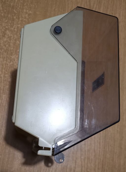 Сейф,  касетка с ключ за лекарства и др