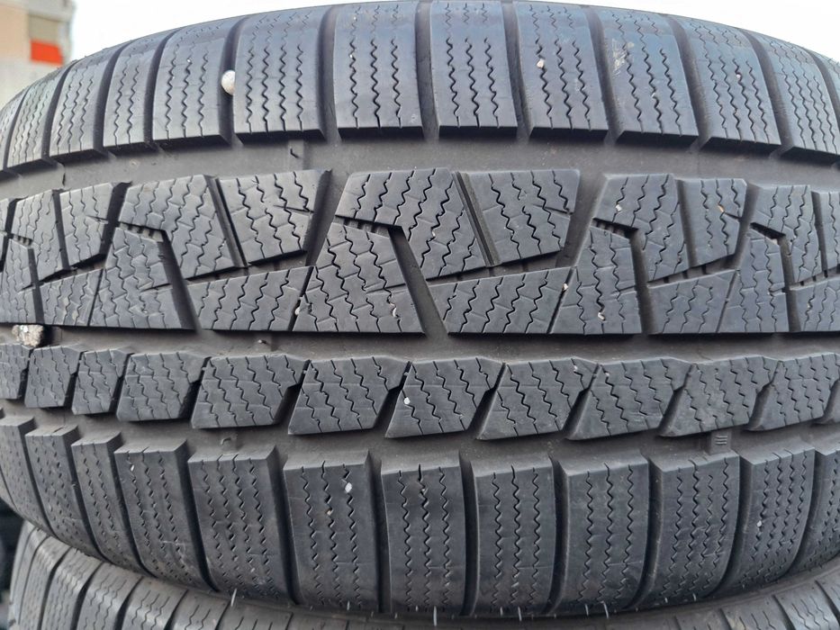 2бр Зимни гуми 215 45 17 - Aplus - DOT 2024 -