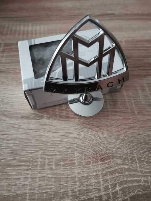 Майбах Maybach гравирани букви емблема лого