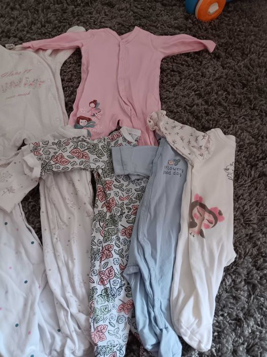 Голям лот бебешки дрешки и гнездо