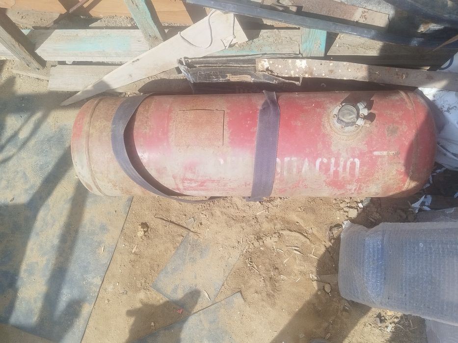 Продам газовый балон 65л.