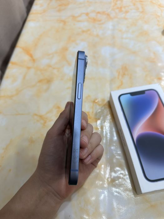 Iphone 14 в хорошем состоянии