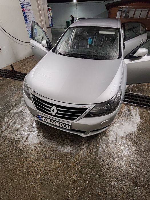 Vând Renault Latitude