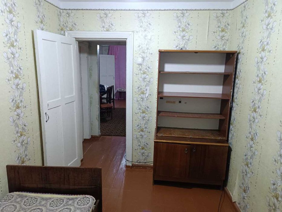 Продается 3-комнатная квартира с капитальным ремонтом (Чирчик)