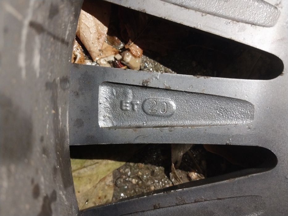 Диски R16 на BMW. Без резины.