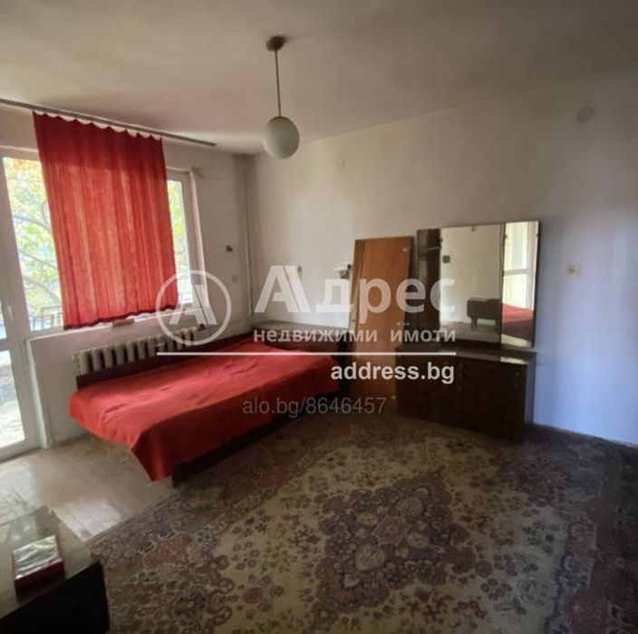 Самостоятелна къща в Ивайловград