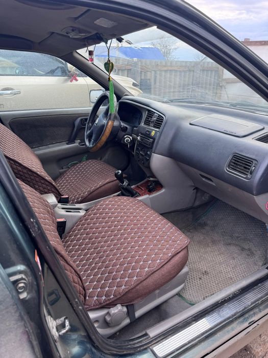 Продам машину Ниссан