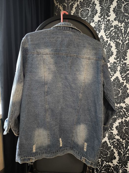 Продам джинсовую куртку