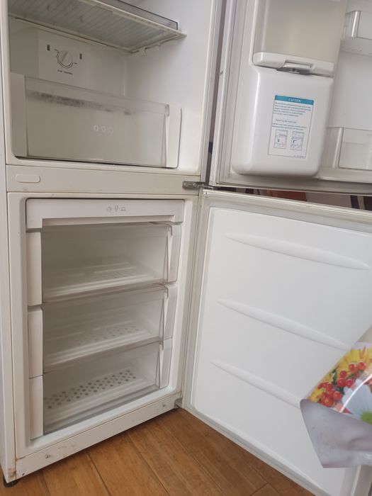 Холодильник LG в отличном состоянии