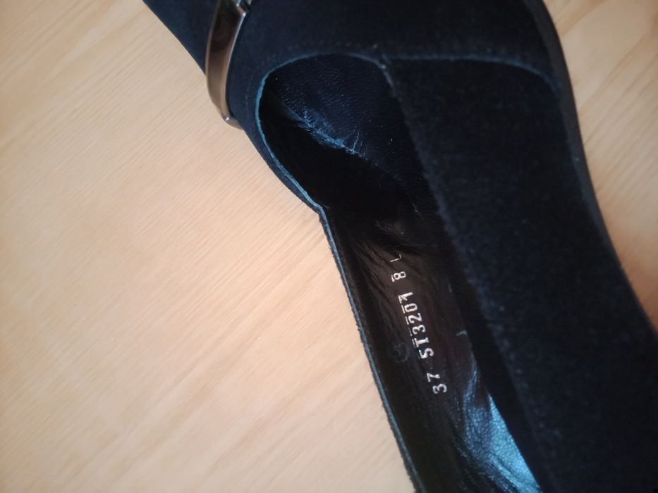 Продам туфли женские