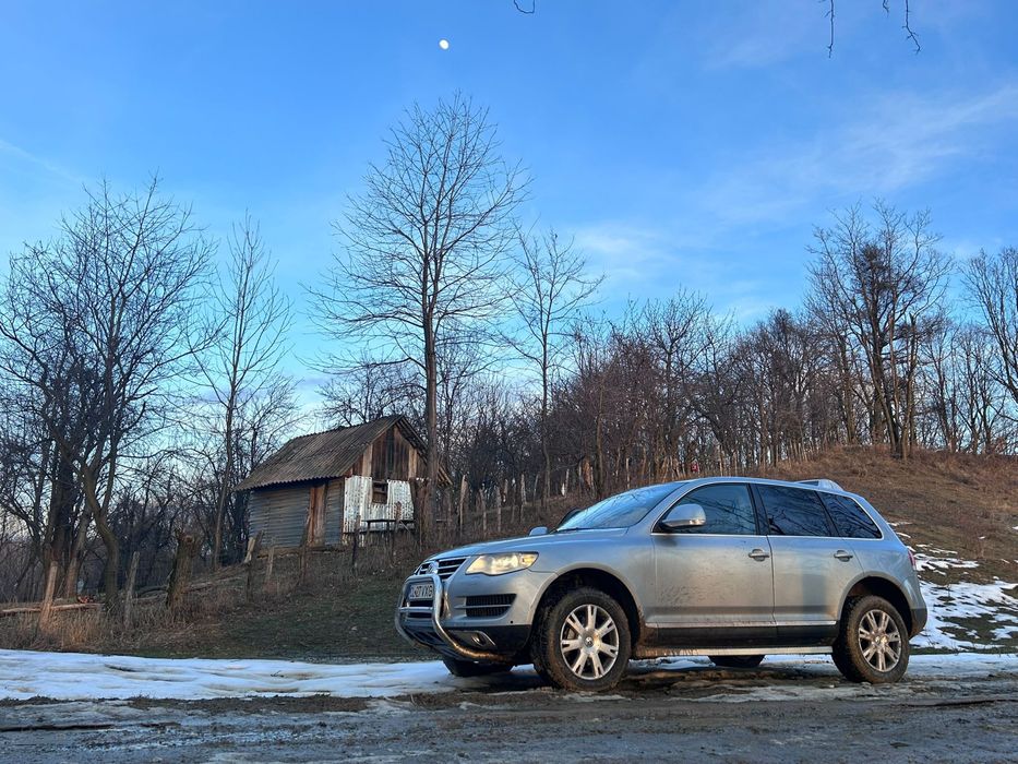 VW Touareg 3.0 TDI V6 4x4 | Full option | Trapă | Navigație |