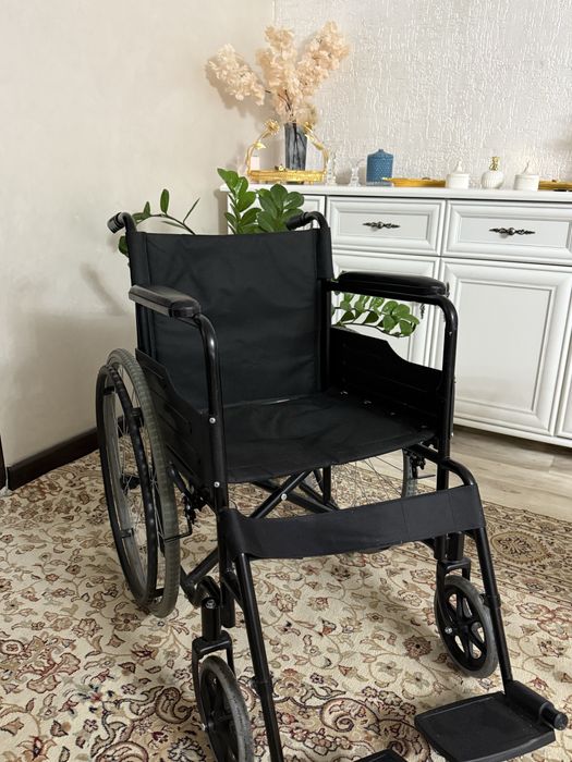 инвалидное кресло и биотуалет!