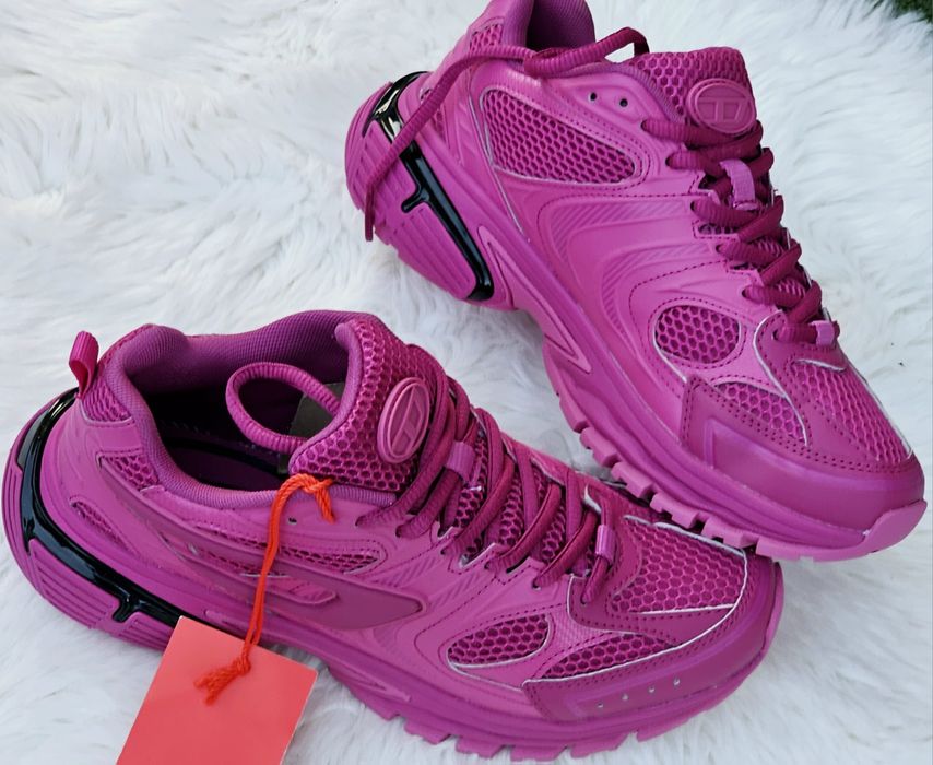 Diesel оригинални дамски сникърси нов модел  37 номер