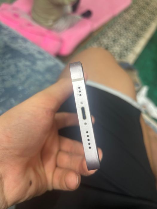 iPhone 13 с гаранти