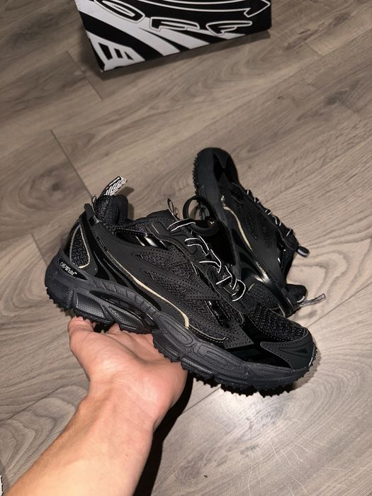 Off White Be Right Back