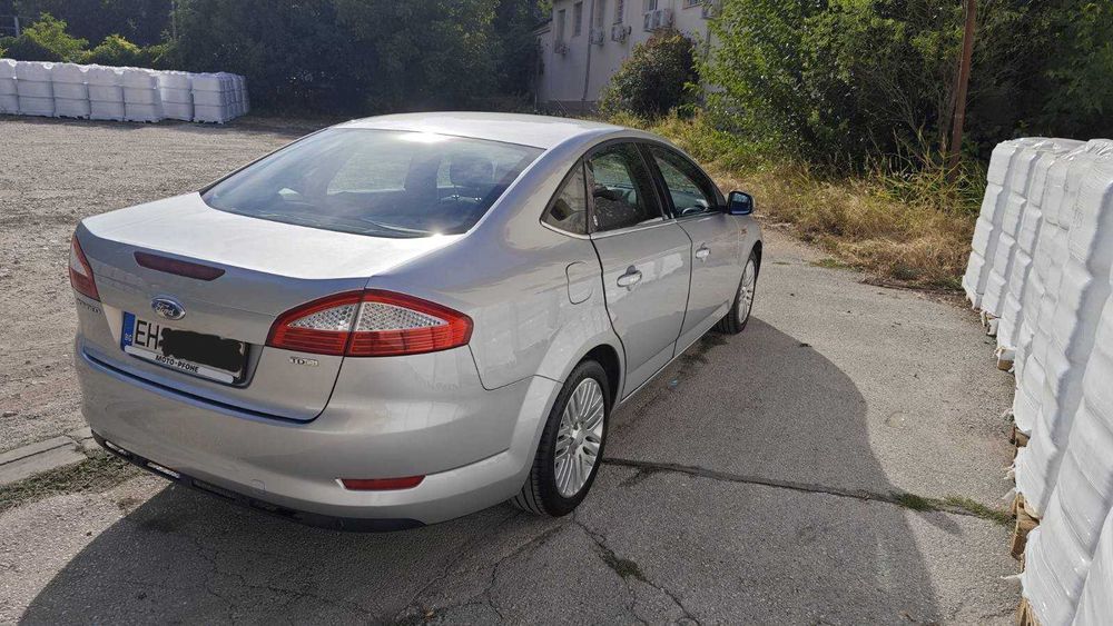 кола Ford mondeo
