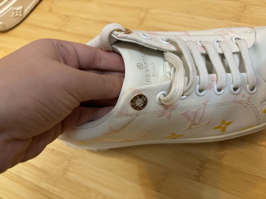 Adidasi Louis Vuitton