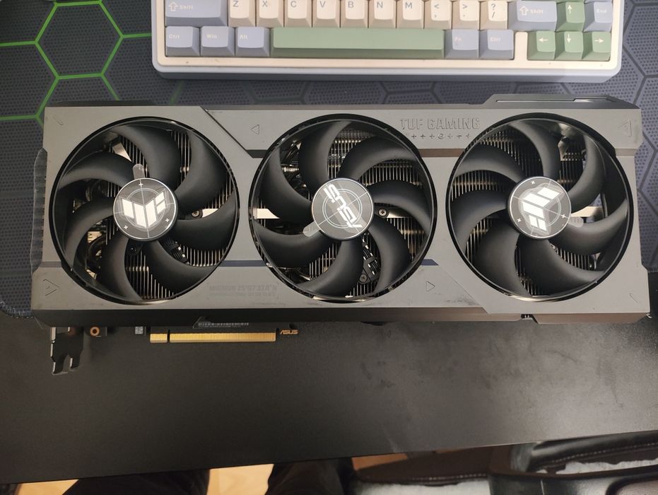 Asus TUF 4080 super 16gb