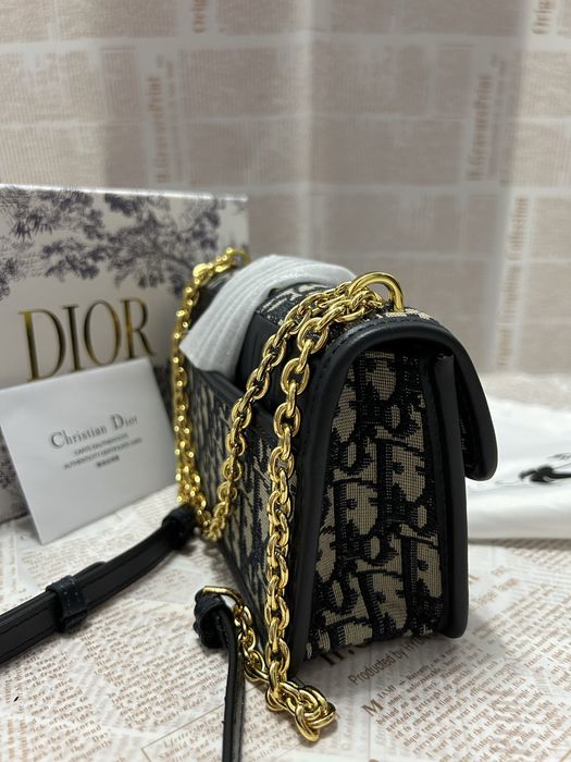 Geanta Dior Montaigne