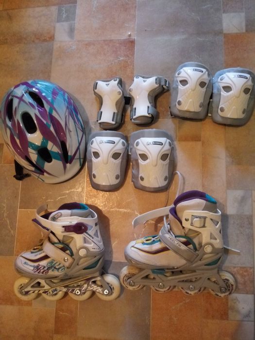 Продам детские вещи.