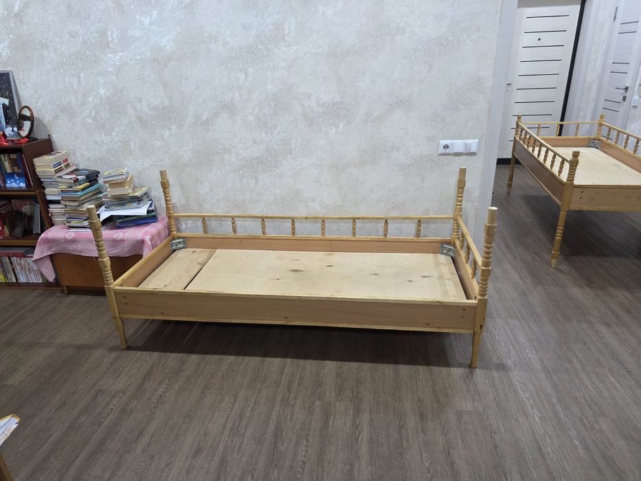 Кровать двухъярусная двухэтажная