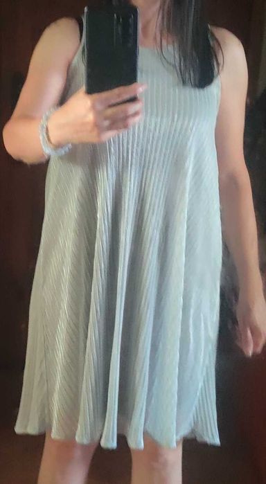 Дамска рокля без ръкави