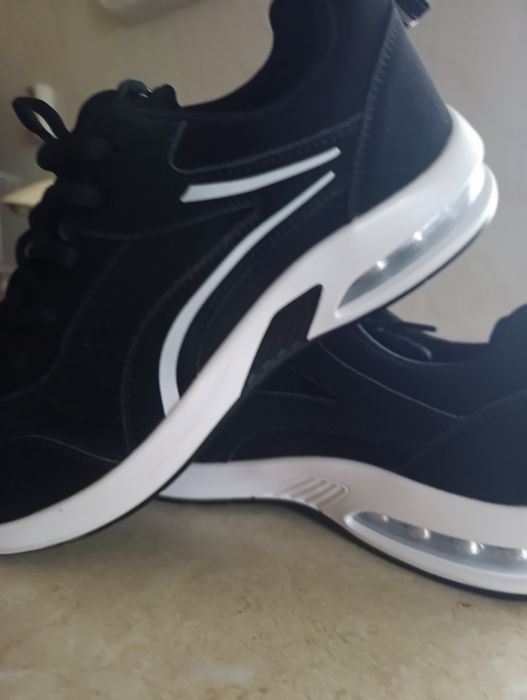 Маратонки 42 номер нови 25лева