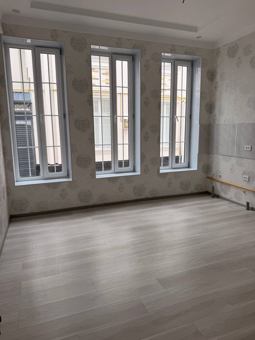 Коттеджлар сотилади!
Тайёр ҳолатда! Таъмирланган!
Кибрай тумани
Сўқмоқ