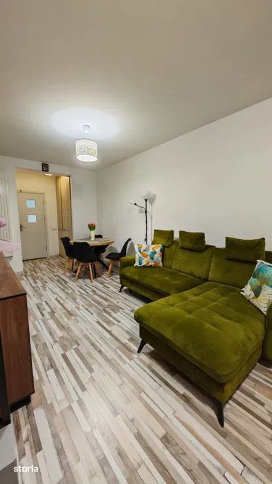 Apartament cu 3 camere, 60 mp, balcon, zona Parcului Poligon