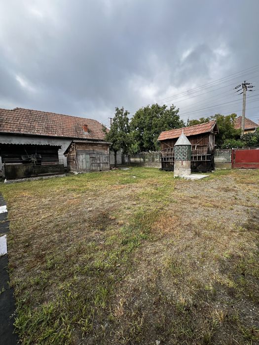 Casã de vânzare Sântioana de Mures cu curte şi 3camere