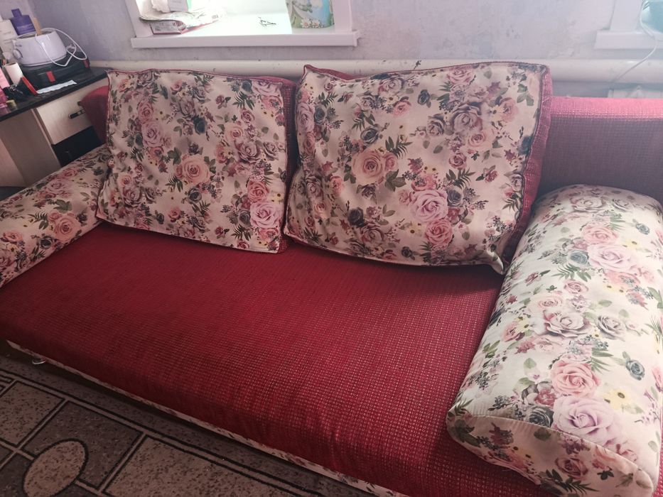 Продам диван б/у