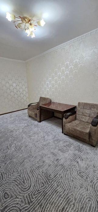 Продаётся Чиланзар 18 кв  1*2/2/4