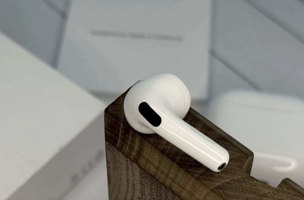 AirPods 4 без ANC левый и правый новый оригинал А3050/А3053