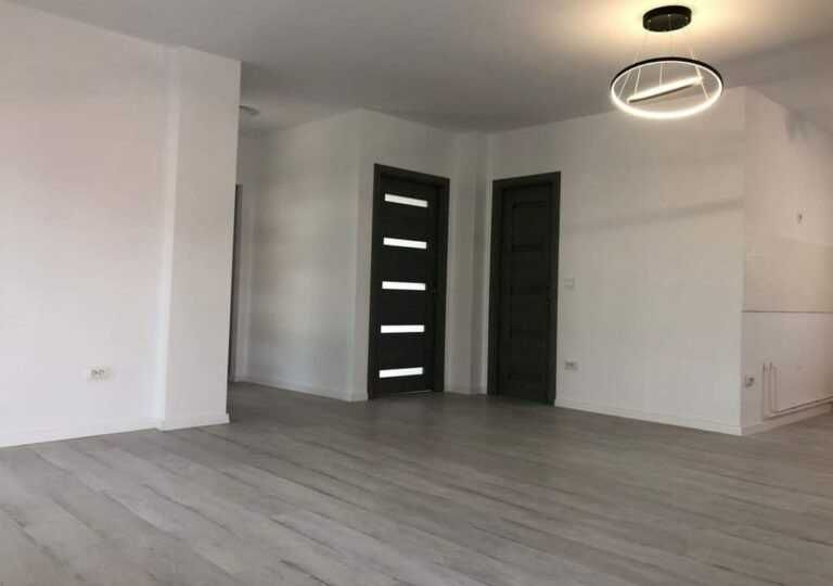 Casa Modulara din structura metalica si panou sandwich termoizolant